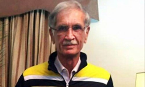 Pervez Khattak announces Rs20m reward for PSL victors Peshawar Zalmi