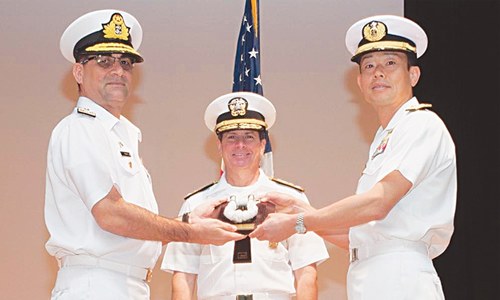 Pakistan Navy hands over counter-piracy force command to Japan