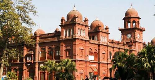 Violence at PU: two students beaten up