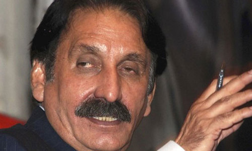 Former chief justice caught in embarrassing mix-up at Jeddah airport