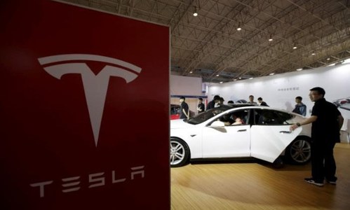 Tesla delivers record 25,000 vehicles in first quarter