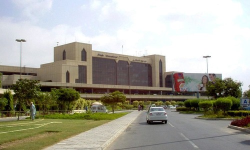 Govt decides to outsource country's three major airports