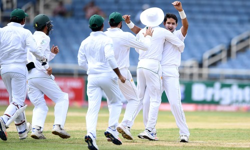 Windies revival frustrates Pakistan in first Test