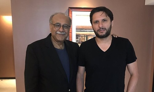 Najam Sethi discusses future contribution, farewell ideas with Shahid Afridi