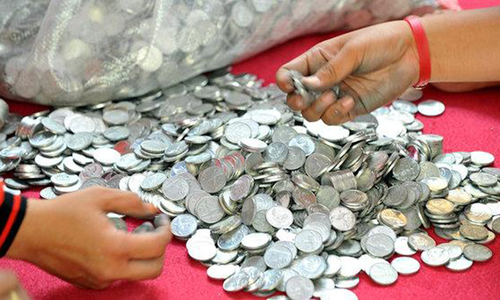 Exports go up as rupee falls against major currencies