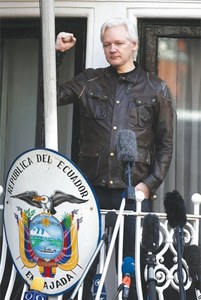Assange claims victory after Sweden drops rape probe Assange claims victory after Sweden drops rape probe
