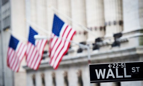 Once &lsquo;titans&rsquo; of Wall Street, hedge fund managers are in trouble