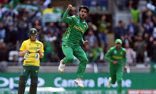 Pakistan defeat South Africa by 19 runs under Duckworth-Lewis method