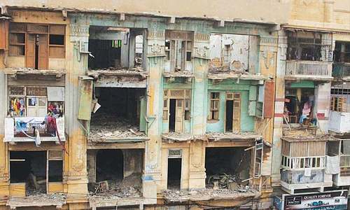People asked to vacate 354 dilapidated buildings