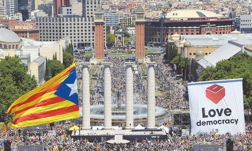 Tens of thousands rally in Barcelona in support of Catalan independence vote Tens of thousands rally in Barcelona in support of Catalan independence vote