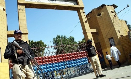 Two Lashkar-i-Jhangvi militants escape from Karachi Central Jail