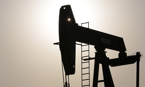 Saudi GDP falls for first time since financial crisis as oil output cut