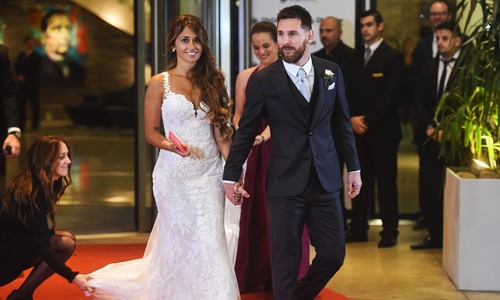 Stars gather as Messi ties the knot with childhood sweetheart