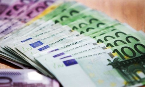 Rupee weak against euro