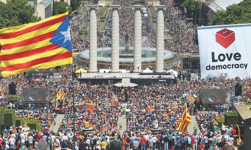 Catalonia to declare immediate independence if &lsquo;yes&rsquo; wins referendum