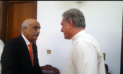 Opposition leaders agree to remind Nawaz Sharif of his promise to resign
