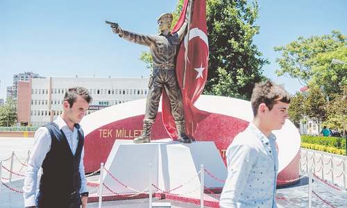 &lsquo;Martyrs&rsquo; of anti-Erdogan coup become Turkey&rsquo;s new heroes