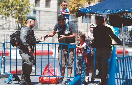 Al Aqsa mosque shut after Jerusalem attack