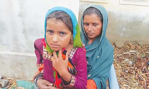 Man sells small daughter to landlord after failing to repay loan