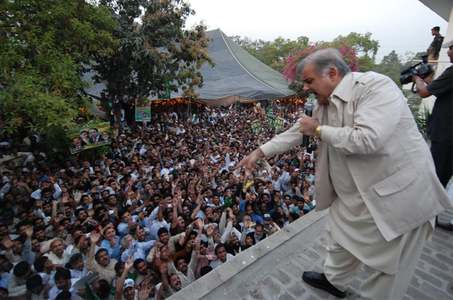 6 THINGS THAT CAN * STILL * HAUNT THE SHARIFS