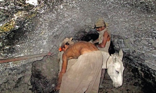 5 workers found dead after coalmine collapse in Muzaffarabad