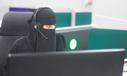 For first time, Saudi women step into Haj emergency role