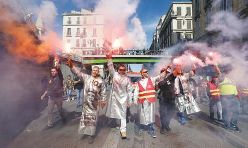 Thousands protest against Macron in France Thousands protest against Macron in France