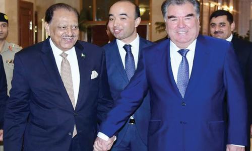 Tajikistan invited to benefit from CPEC
