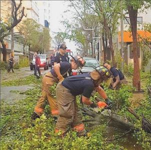 Puerto Rico faces floods, misery after Maria ‘obliteration’ Puerto Rico faces floods, misery after Maria ‘obliteration’