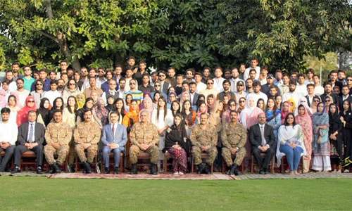 Balochistan's development vital for growth of Pakistan, says army chief