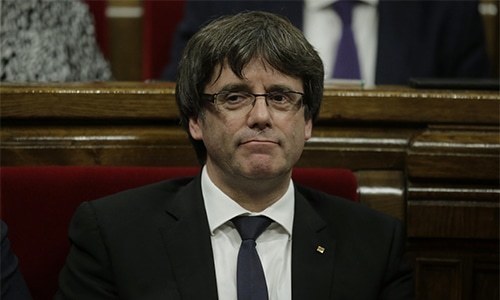 Catalan leader suspends independence pending talks