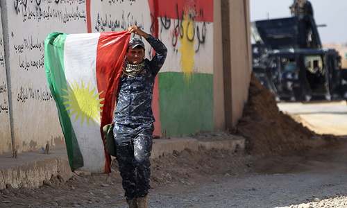 Iraqi forces seize territory from Kurds in independence dispute