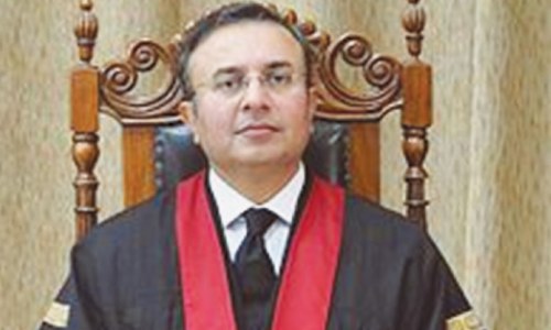Voters have right to elect defaulter or disqualified person: LHC chief justice Voters have right to elect defaulter or disqualified person: LHC chief justice