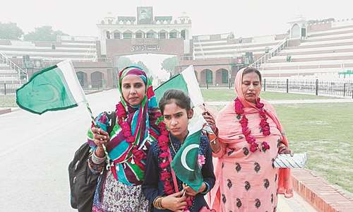 Girl born in Indian prison arrives in Pakistan with mother, aunt