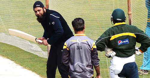 PCB conditionally allows Inzamam to purchase T-10 outfit, work with Qalandars
