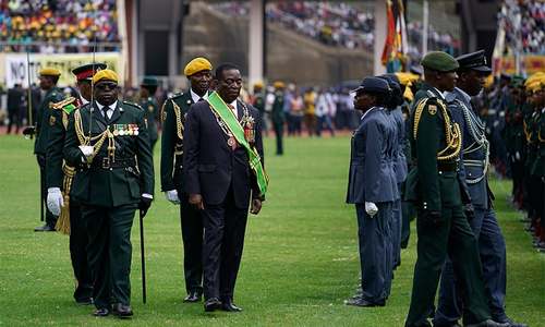 Emmerson Mnangagwa sworn in as new president of Zimbabwe