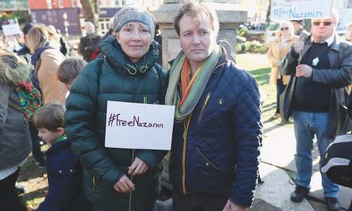 Emma Thompson leads protest over UK woman jailed in Iran