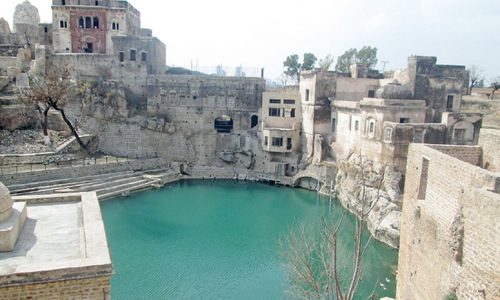 Indian pilgrims arrive at Katas Raj Indian pilgrims arrive at Katas Raj