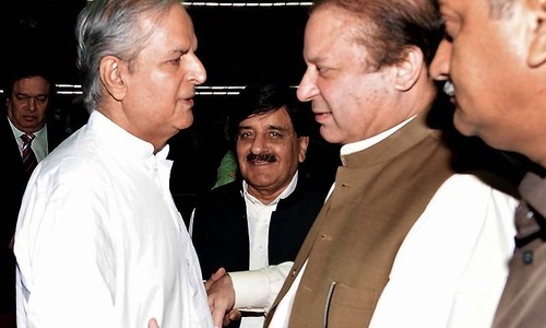 Veteran politician Javed Hashmi, PML-N to 'fight together for democracy'