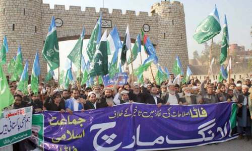 JI marches towards Islamabad to seek merger of Fata with Khyber Pakhtunkhwa