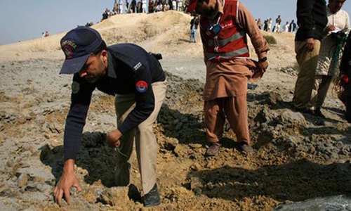 7 killed in firing, landmine explosion in Dera Bugti 7 killed in firing, landmine explosion in Dera Bugti
