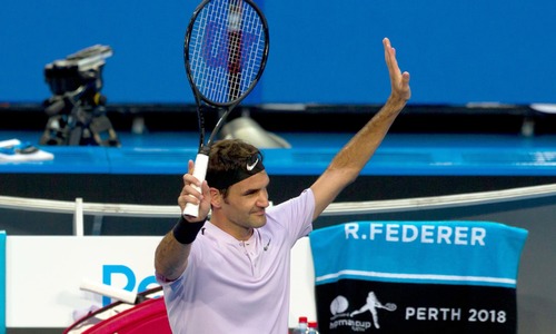 Roger Federer wins in straight sets at Hopman Cup Roger Federer wins in straight sets at Hopman Cup