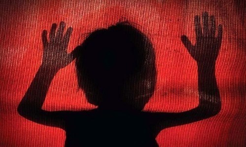 Sheikhupura man suspected of raping, murdering 8-year-old killed by police Sheikhupura man suspected of raping, murdering 8-year-old killed by police
