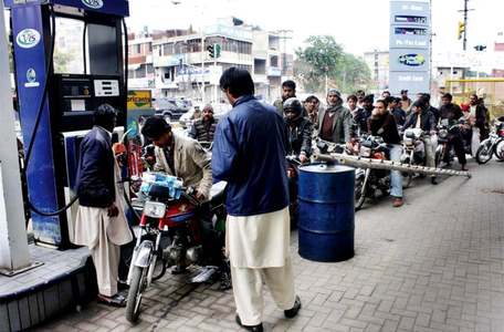 Tax collection growth surpasses rise in current expenditure