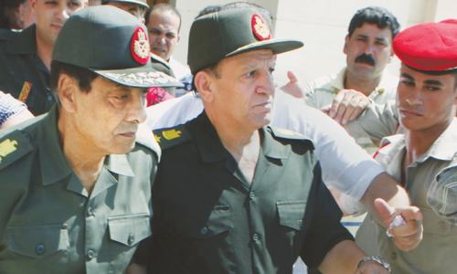 Egypt arrests former chief of staff for planning to challenge Sisi