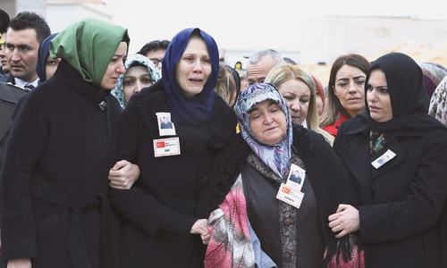 Turkey in deadly Kurdish clashes as US sounds alarm