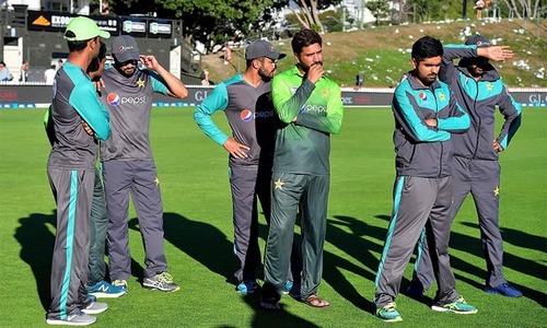 Batting key as fragile Pakistan look to avoid series loss