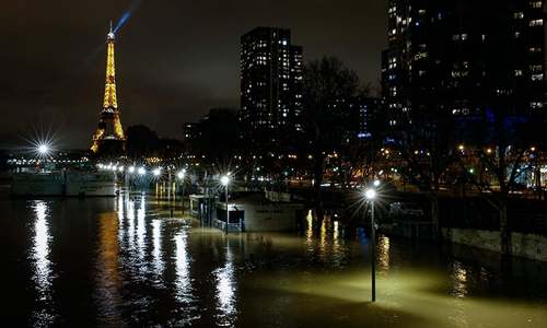 Over 1,500 evacuated in Paris region as rising Seine poses flood risk Over 1,500 evacuated in Paris region as rising Seine poses flood risk