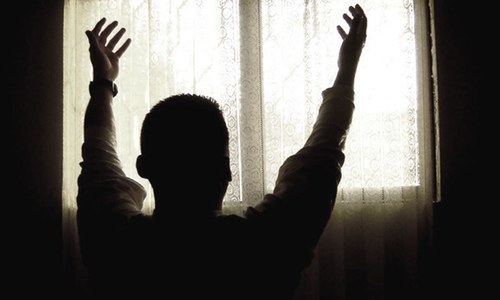 Khanewal man beaten up, humiliated for alleged relationship with girl