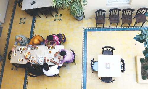 The unifying force of tea!